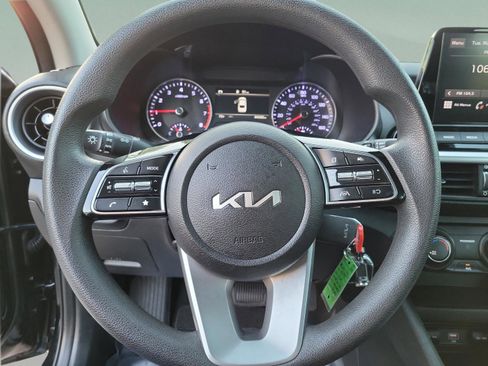 Certified 2023 Kia Forte LXS w/ LXS Technology Package FWD image 16