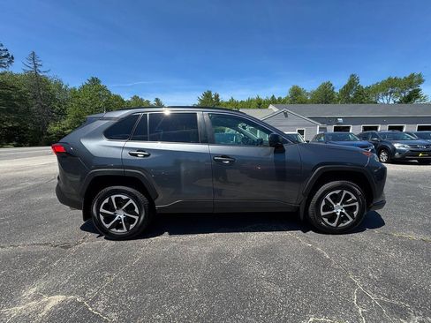Used 2020 Toyota RAV4 LE w/ All Weather Liner Package AWD/4WD image 15