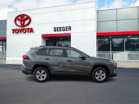 Used 2023 Toyota RAV4 XLE w/ Convenience Package image 2