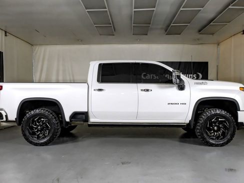 Used 2021 Chevrolet Silverado 2500 High Country w/ Z71 Off-Road Package image 5