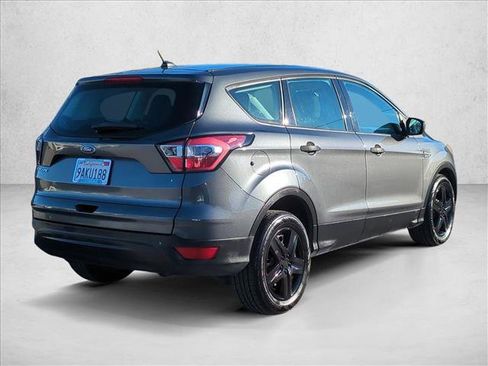Used 2017 Ford Escape S image 5