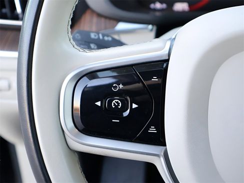 Used 2020 Volvo XC60 T5 Inscription image 31