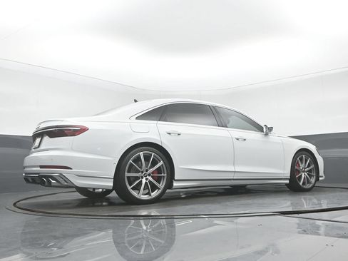 Used 2023 Audi S8 w/ S8 Executive Package AWD/4WD image 33