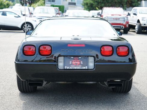 Used 1995 Chevrolet Corvette Coupe image 4