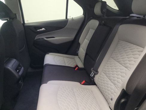 Used 2020 Chevrolet Equinox LT w/ LPO, Floor Liner Package image 18