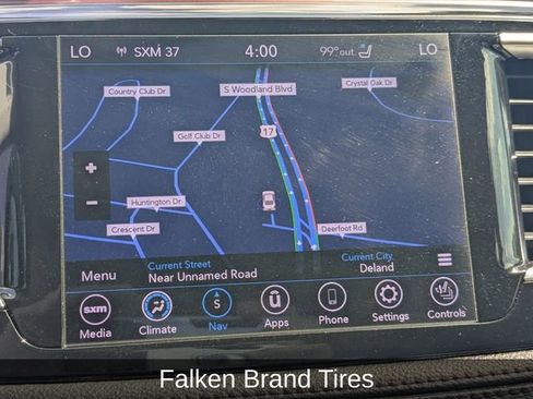 Used 2018 Chrysler Pacifica Limited w/ Tire & Wheel Group FWD image 28