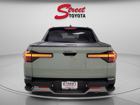 Used 2024 Hyundai Santa Cruz Limited image 3