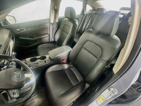 Used 2024 Honda Civic Touring image 13