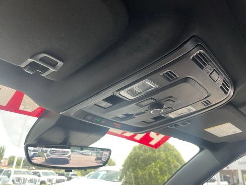 Used 2025 GMC Yukon AT4 Ultimate w/ LPO, Floor Liner Package AWD/4WD image 18