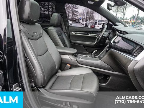Used 2023 Cadillac XT6 Premium Luxury w/ Technology Package image 24