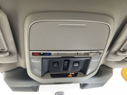 Used 2023 Subaru Forester Limited image 16