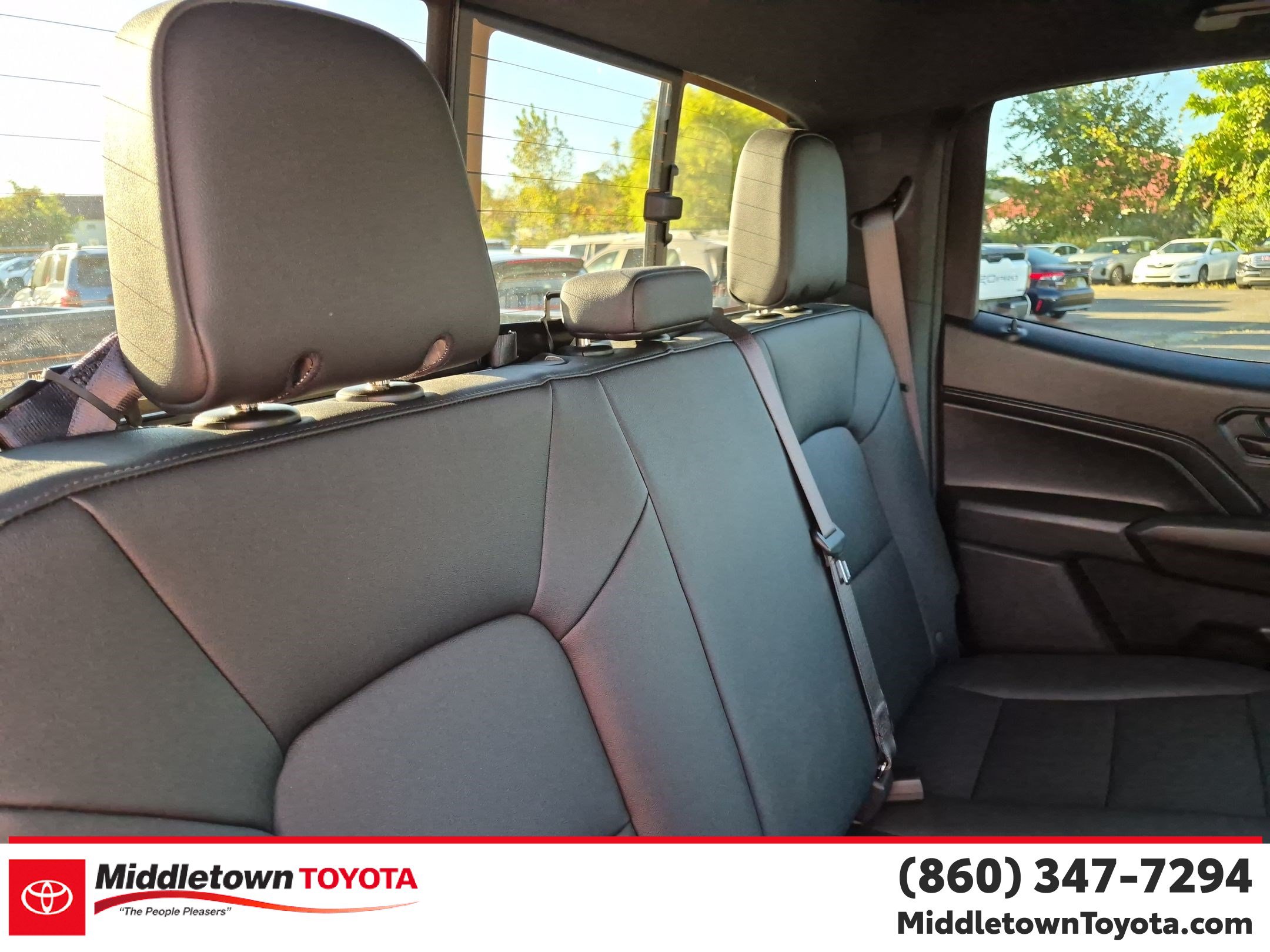 Used 2024 Chevrolet Colorado Trail Boss w/ Advanced Trailering Package AWD/4WD image 32