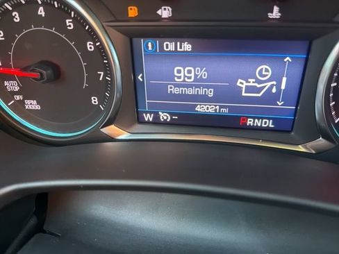 Used 2023 Chevrolet Equinox LT image 39