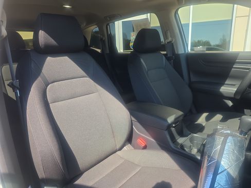 Used 2024 Honda CR-V EX image 13