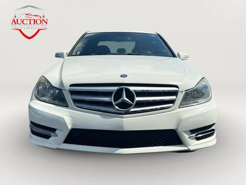 Used 2012 Mercedes-Benz C 250 Sedan image 2