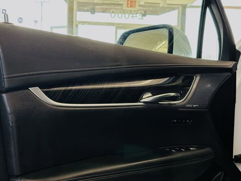 Used 2024 Cadillac XT6 Premium Luxury w/ LPO, Floor Liner Package AWD/4WD image 30