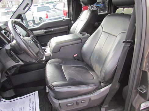 Used 2016 Ford F250 Lariat w/ FX4 Off-Road Package image 10