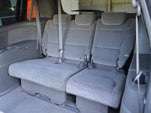 Used 2010 Honda Odyssey LX image 15