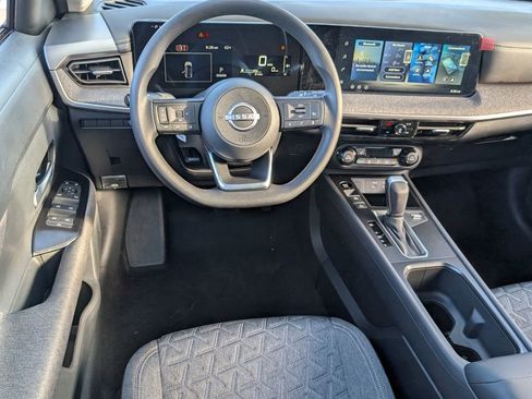 New 2026 Nissan Kicks SV w/ SV Premium Package FWD image 12