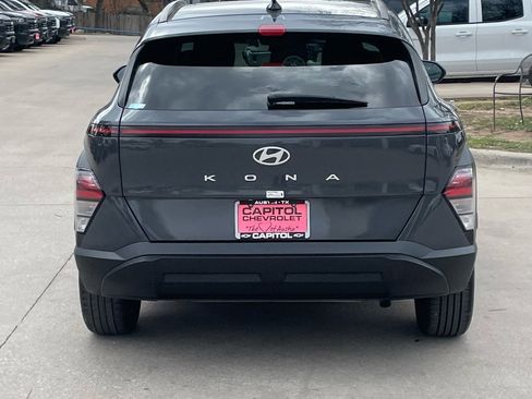 Used 2024 Hyundai Kona SEL image 5