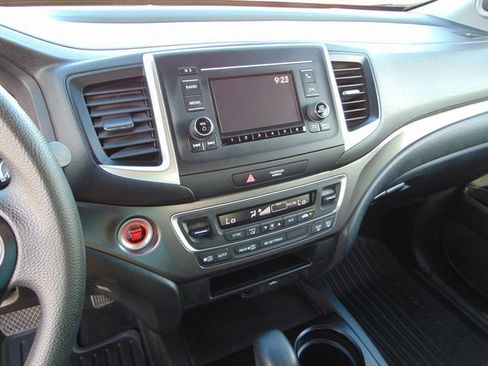Used 2019 Honda Ridgeline Sport image 12