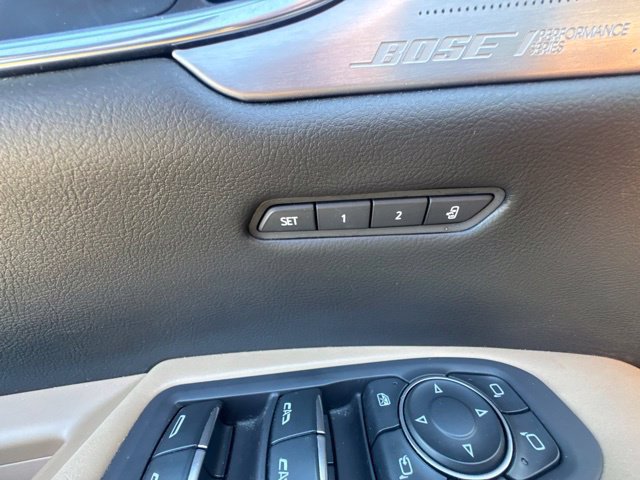 Used 2020 Cadillac XT5 Premium Luxury w/ Platinum Package FWD image 18