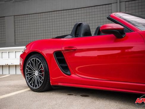 Used 2017 Porsche 718 Boxster S RWD image 26