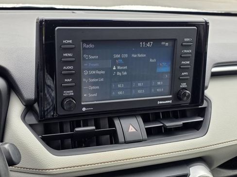 Used 2020 Toyota RAV4 XLE w/ Convenience Package AWD/4WD image 18