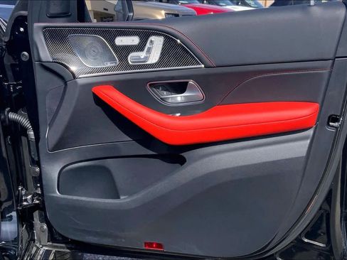 Used 2025 Mercedes-Benz GLE 53 AMG 4MATIC image 22