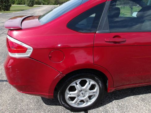 Used 2009 Ford Focus SES FWD image 30