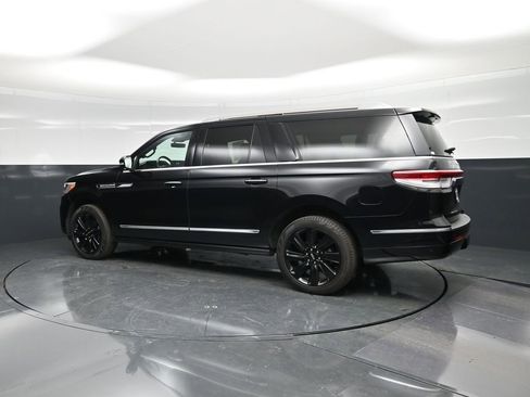 Used 2024 Lincoln Navigator L Reserve w/ Equipment Group 201A image 10