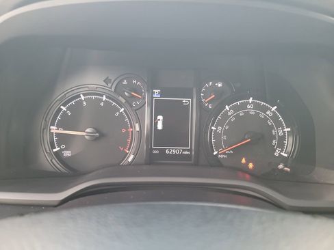 Used 2022 Toyota 4Runner SR5 Premium AWD/4WD image 16