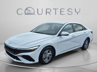 Certified 2025 Hyundai Elantra SE FWD 360° Tour