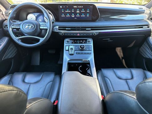 Used 2023 Hyundai Palisade Calligraphy image 21