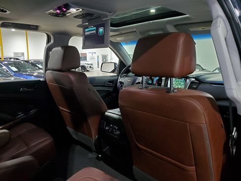 Used 2019 Chevrolet Tahoe Premier w/ Premier Plus Edition RWD image 22