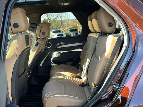 New 2026 Land Rover Discovery Limited Edition image 22