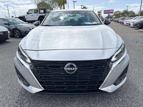 Used 2024 Nissan Altima 2.5 SV image 9