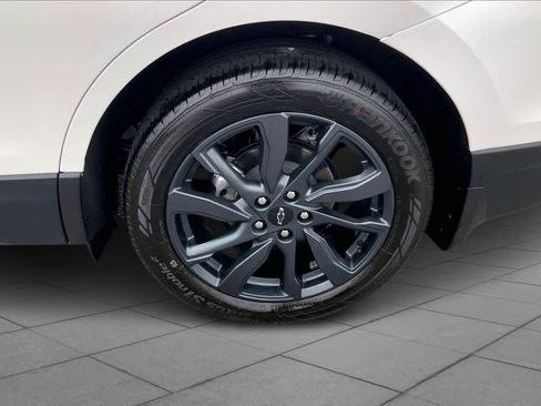 Used 2023 Chevrolet Equinox RS image 11