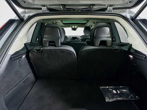 Used 2025 Volvo XC90 B6 Plus image 32