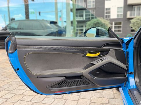 Used 2025 Porsche 718 Boxster Spyder RS RWD image 40