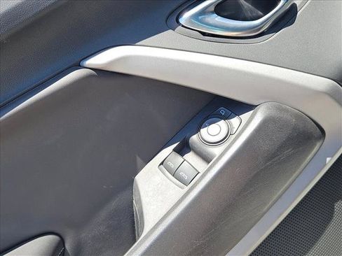 Used 2019 Chevrolet Camaro LT RWD image 10