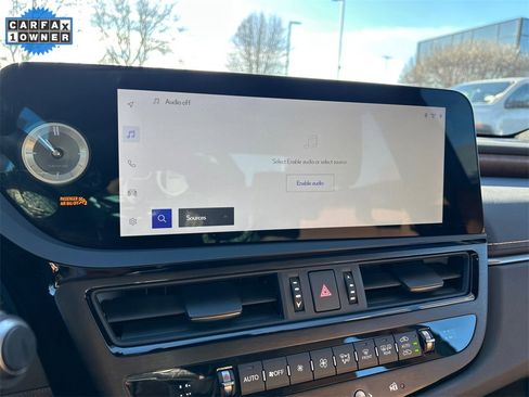 Used 2025 Lexus ES 350 w/ Premium Package image 22