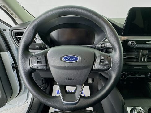 Used 2025 Ford Escape Active AWD/4WD image 11