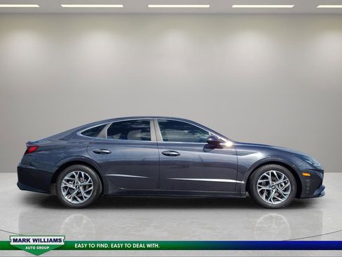 Used 2020 Hyundai Sonata SEL w/ Premium + Sunroof Package FWD image 2