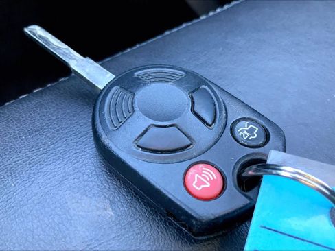 Used 2018 Ford Escape SEL image 14