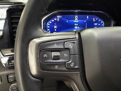 Used 2024 Chevrolet Silverado 2500 ZR2 w/ Technology Package image 41