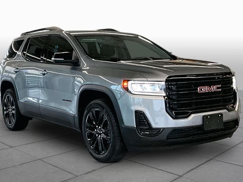 Used 2023 GMC Acadia SLE w/ Driver Convenience Package FWD image 3