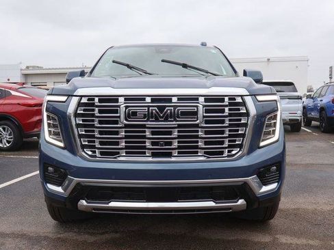 New 2026 GMC Yukon Denali w/ Sun & Power Step Package AWD/4WD image 2