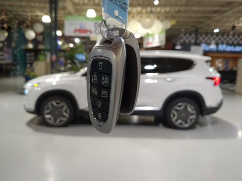 Used 2023 Hyundai Santa Fe Limited AWD/4WD image 4