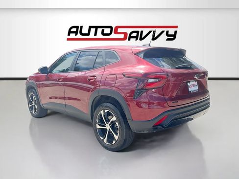 Used 2025 Chevrolet Trax RS w/ Driver Confidence Package FWD image 5